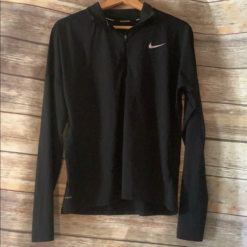 NIKE DRI FIT LONG SLEEVE